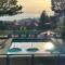 Grouse Cheerful large private bedroom, bath, shared deck, pool, hot tub - North Vancouver