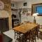 Market Place Cottage, Tetbury, Cotswolds Grade II Central location - Tetbury