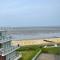 Traumhafte Ferienwohnung - direkter Meerblick - 50m zum Strand in Cuxhaven Duhnen in 1A Lage im Haus Seehütte