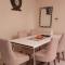 Cityscape Retreat Apartment