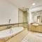 Spacious apartment in the Residence North - Dubaj