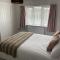 Seabreeze retreat with parking and a large garden - Lyme Regis