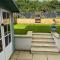 Seabreeze retreat with parking and a large garden - Lyme Regis