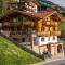 Alpen Chalet Wohnung "Martha" - Zellberg