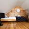 NEON Apartman Csopak Balaton - Чопак