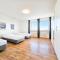 Bild RAJ Living - 1 or 3 Room Apartments with Balcony - 20 Min Messe 