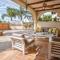 Villa Luna- Pool with Jacuzzi by the Beach - إِستيبونا