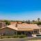 Spacious house with pool at Mission Lake - 沙漠温泉