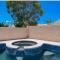 Spacious house with pool at Mission Lake - 沙漠温泉