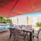 LARGE Villa with VIEW Private Pool FREE Utilities - Paradijs