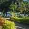 Charming house with sea view in Foulpointe + Enclosed garden.