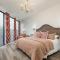 Glamorous Heart of Kentucky Suite - Louisville
