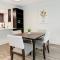 2BR Executive Apartment with Spacious Layout - 阿林顿