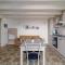 One bedroom house with sea view balcony and wifi at Palermo 8 km away from the beach