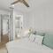 From Dusk 'Til Dune, Gorgeous 5 beds, 5,5 Baths Home on the Canal and steps away from the beach! - Anna Maria
