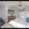 Gulf Access, Beautiful Water Views, Paddle Board, Heated Pool - Villa Manhattan - Roelens - كيب كورال