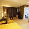 Golden Pebble Hotel