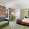 Best Western Plus Holiday Sands Inn & Suites