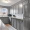 Chic House with King Bed, Walk To Dining and Starbucks - Dieppe