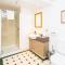 McMahon Suite - Central CBD