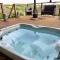 Detached Bungalow Private Hot Tub With Log Burner - توركواي