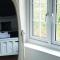 Stylishly decorated 3 bed home close to the sea in Hoylake on the Wirral Peninsula
