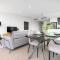 Roomy 2BR 2BA City-Centre Apt - Hosted by CanStay