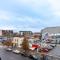 Roomy 2BR 2BA City-Centre Apt - Hosted by CanStay