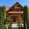 Villa "Затишна"