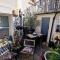 Unique seafront 2 bedroom 2 bathroom apartment