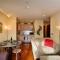 Pass the Keys Perfectly Located Apartment