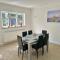 Modern 3 Bed Entire House with WIFI, Parking and Garden Space in Enfield - Enfield Lock