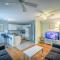 Modern 4BR Ocean Block Apt Walk to the Beach - Ocean City