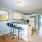 Modern 4BR Ocean Block Apt Walk to the Beach - Ocean City