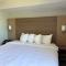 MainStay Suites - Springfield