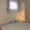 Charming flat with swimming pool - Beahost