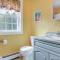 West Dover Home with Fire Pit 6 Mi to Mount Snow - 西多佛