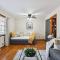 Charming renovated 4B Ranch - 马布勒顿