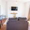 Studio Apartment with 65" Smart TV - Newport