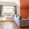 Stylish Loft Apartment with View - Ньюпорт