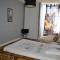 Grande chambre avec lit Bambou et canapé lit - Chef-Boutonne