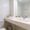 Apartment Hispanidad With Pool - Happy Rentals