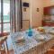 Awesome Apartment In Tuoro Sul Trasimeno With Kitchen