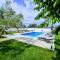Holiday home Aprilis with pool, jacuzzi and sauna - Galovac