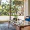 GuestReady - Parrot in the Lilies (Free Parking)