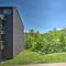 Condo with Pool and Grill Access about 4 Mi to Gatlinburg! - Gatlinburg