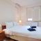 Golden Delight Central Apartment