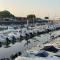 Esprit Cabane La Hume - Terrasse & Vue sur le Port - 居让梅斯特拉