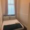 Entire 4br with cot, free street parking and garage - Sunderland