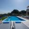 Four Seasons private villa - seaview - big heated pool - gym - sport activities - Гуве